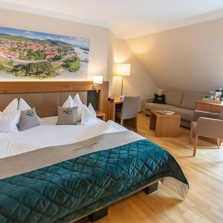 Donauwirt - Hotel Garni Вайсенкирхен ин дер Вахау Екстериор снимка